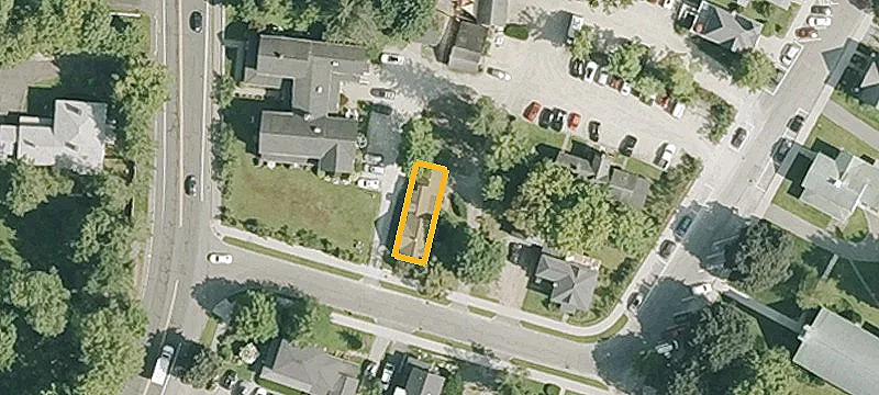 4 Maple St