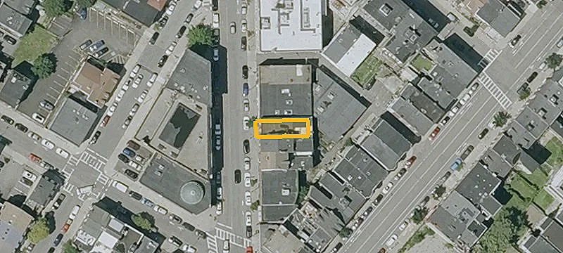 13-15 Meridian St