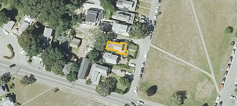 4 Chapman Ave