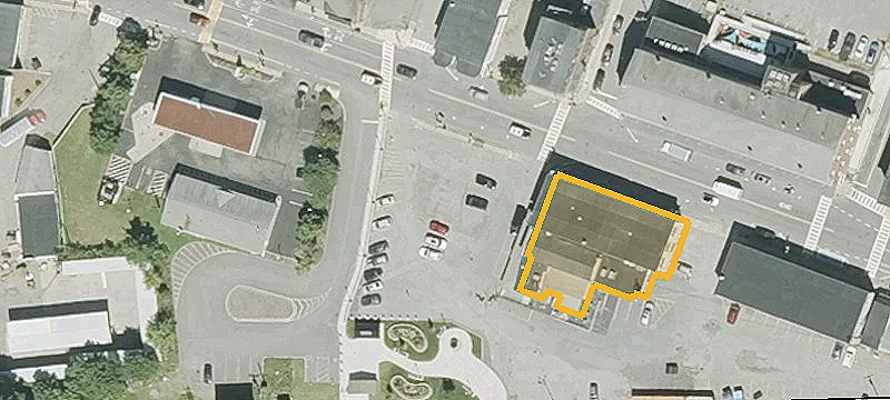 50 Main St
