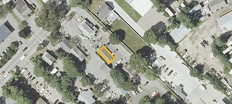 15 Mechanics St