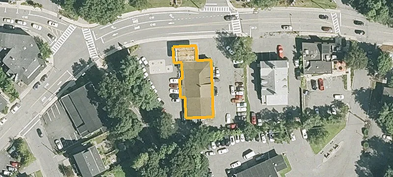 1211 Main St