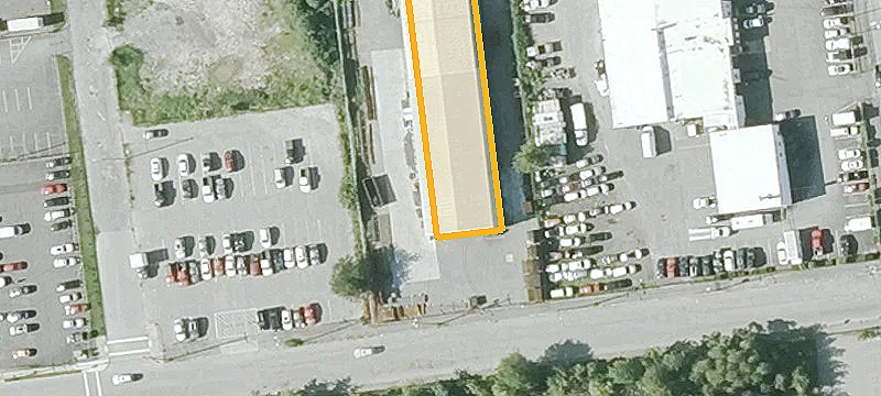 13 Logan St