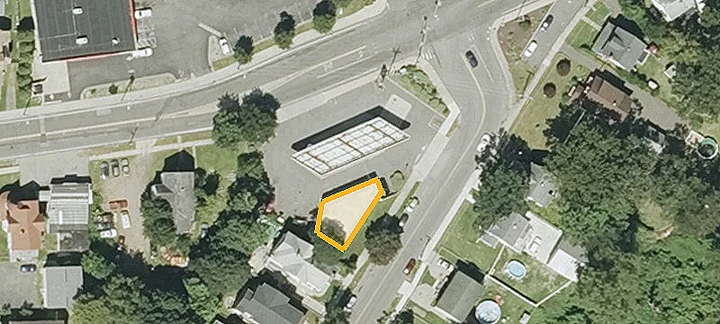 39 Brown Ave