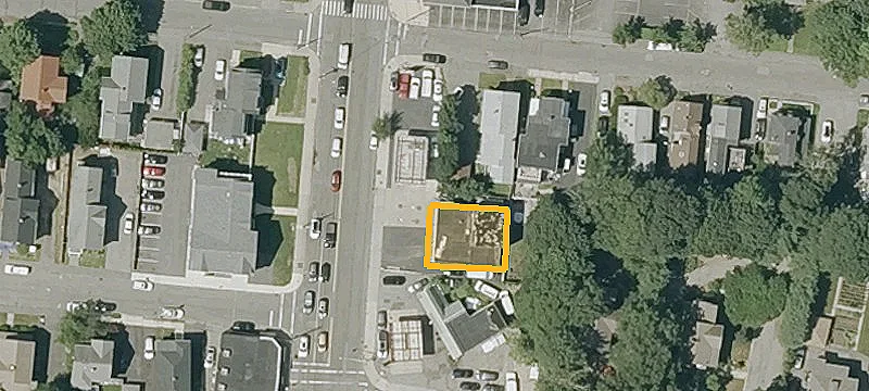490 Main St