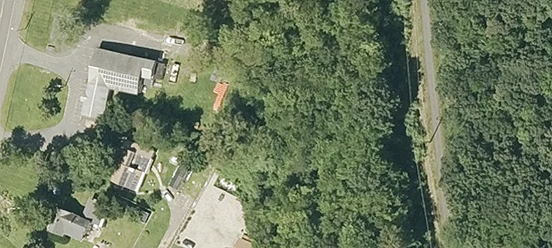 Ee Hampton Gdns