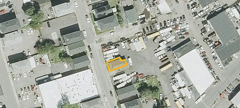 19 Lyon St