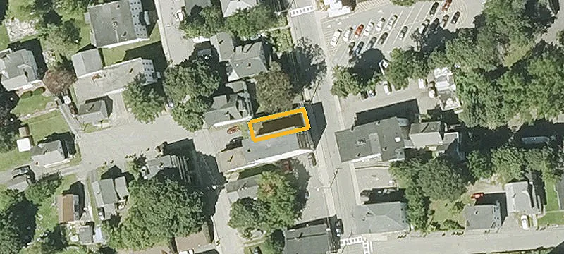 313 Pleasant St