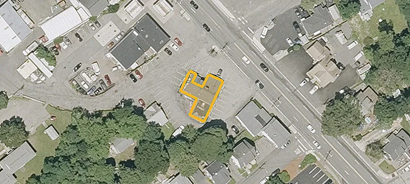 240 Quincy Ave