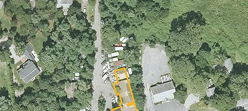 10 Bassett Ln