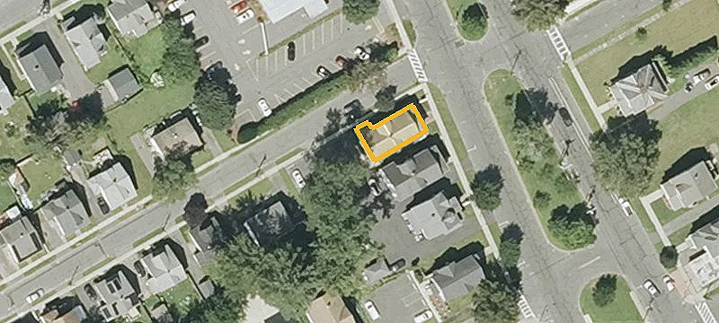 309 Elm St