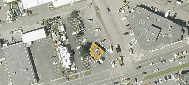 280 Memorial Ave