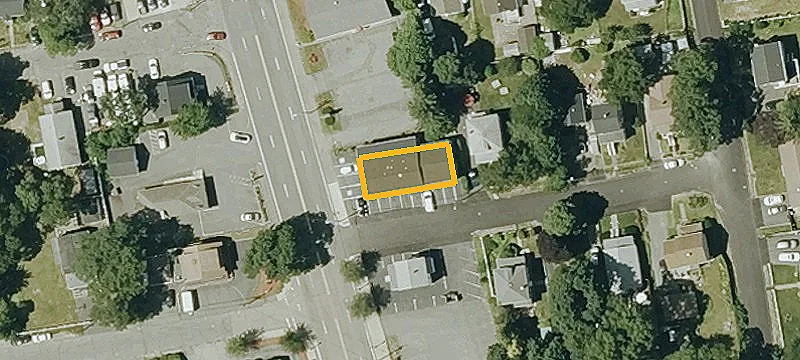 1137 Main St