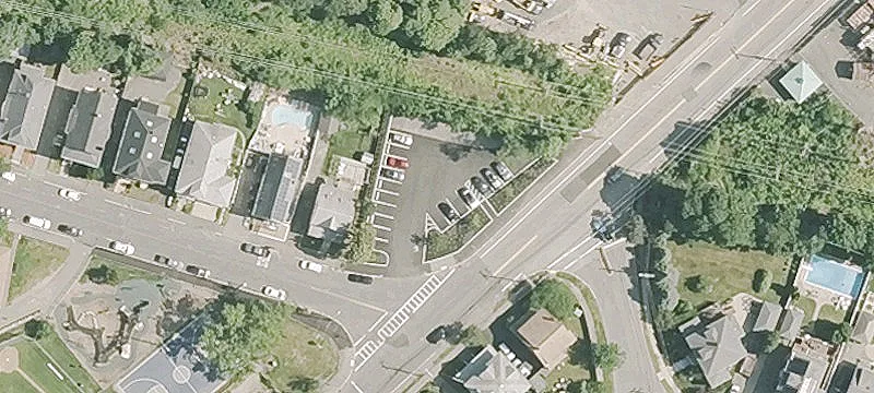 182 Paradise Rd