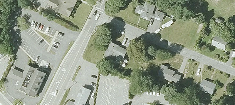 11 Manomet Pt Rd
