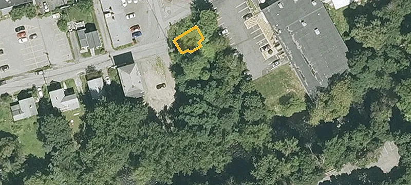 35 Riv St