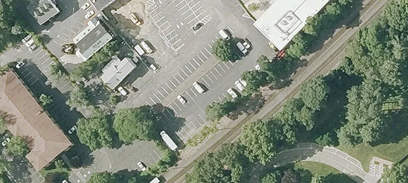 10 Railroad St