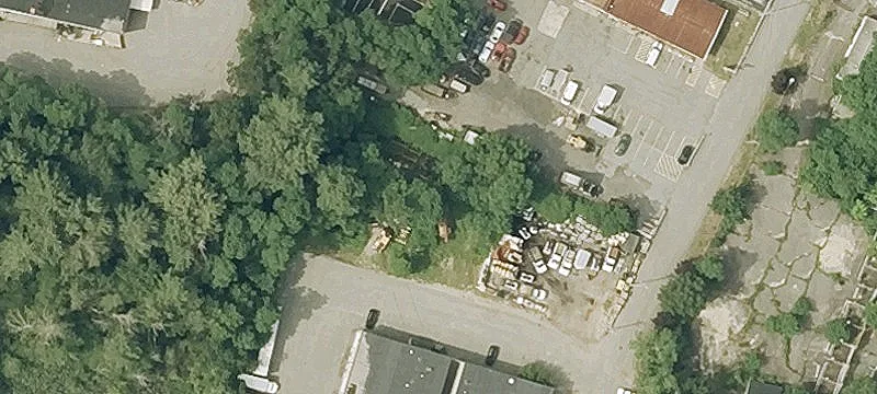 1863 Main St