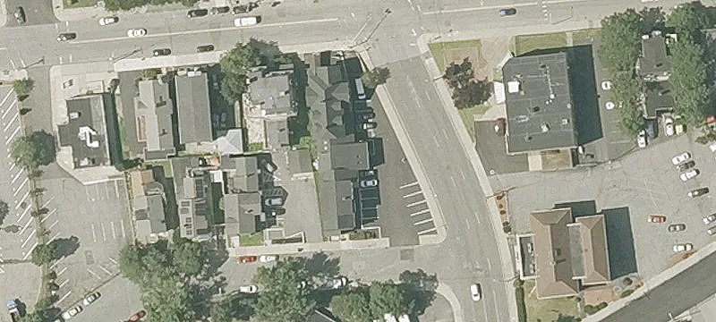 3 Bradford St