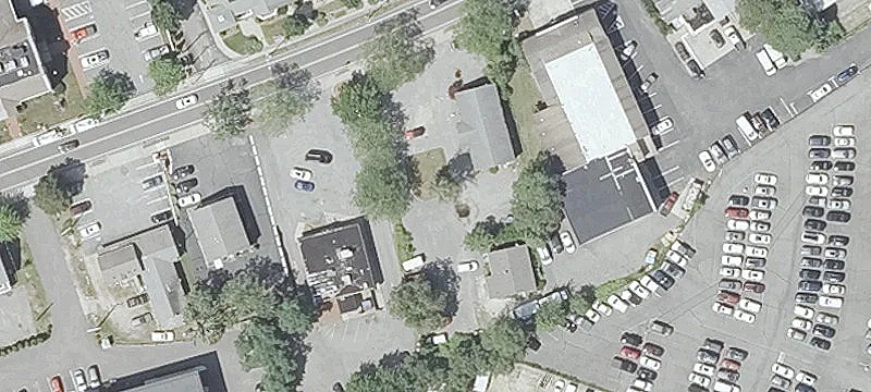 697 Main St