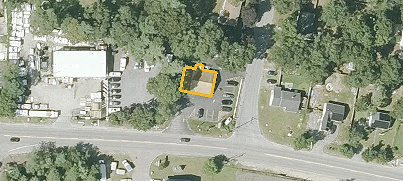 2704 Cranberry Hwy