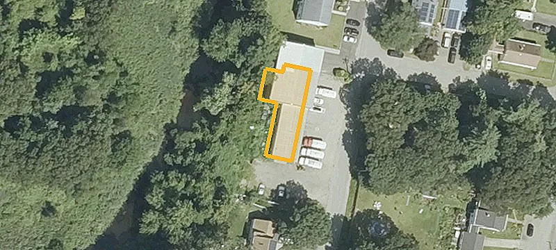 48 Case Ave