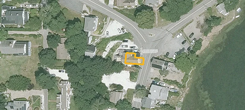 6 Commercial St