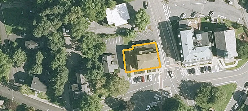 10 Grafton Cmn