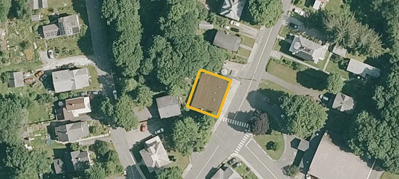 1063 Main St