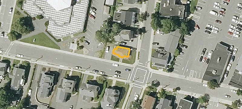 109 Foster St