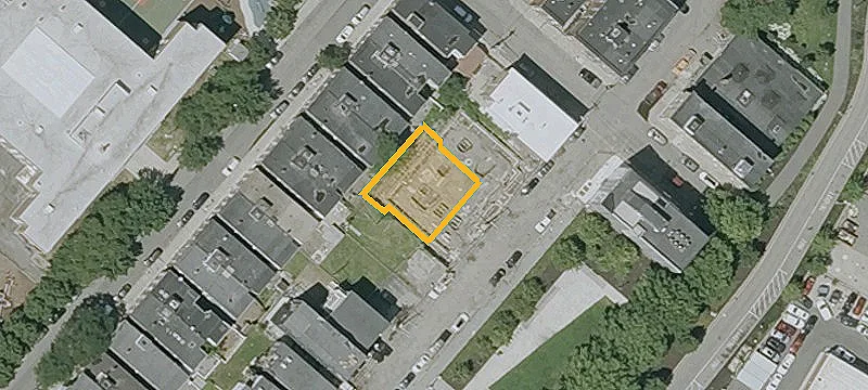 28 Geneva St