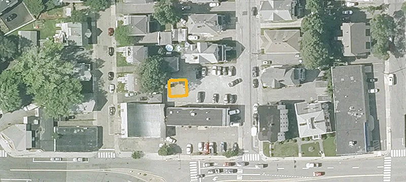 10 Banks St