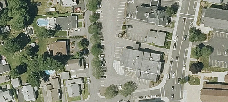 3 Central St