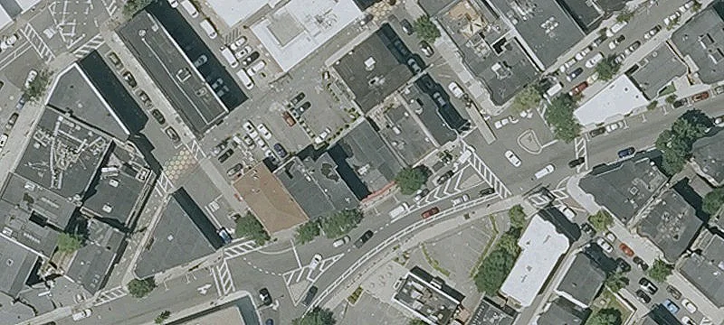126 Pearl St