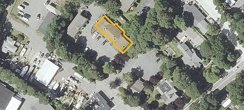 49 Locust St