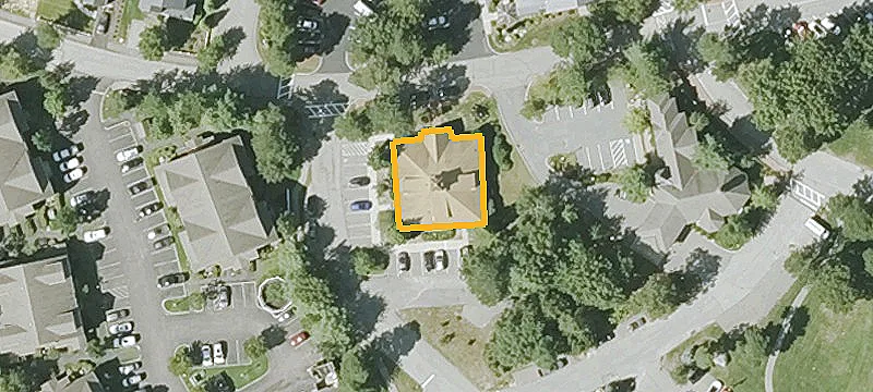 8 Market Xing