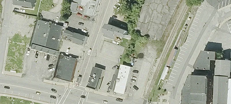 28 Pleasant St