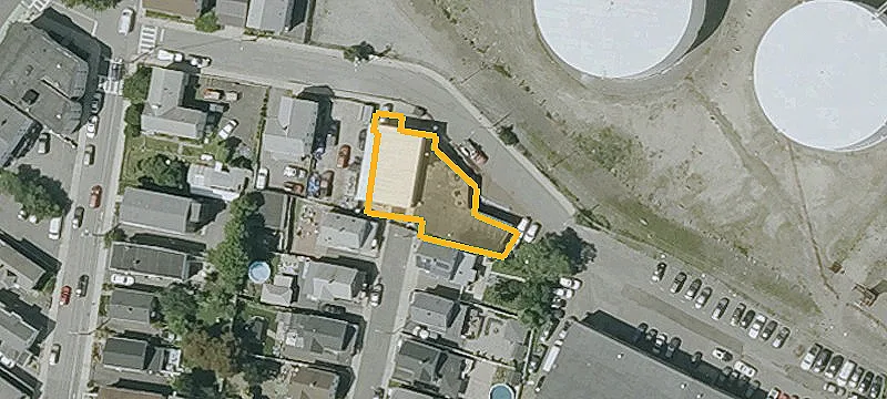 17 Bartlett St