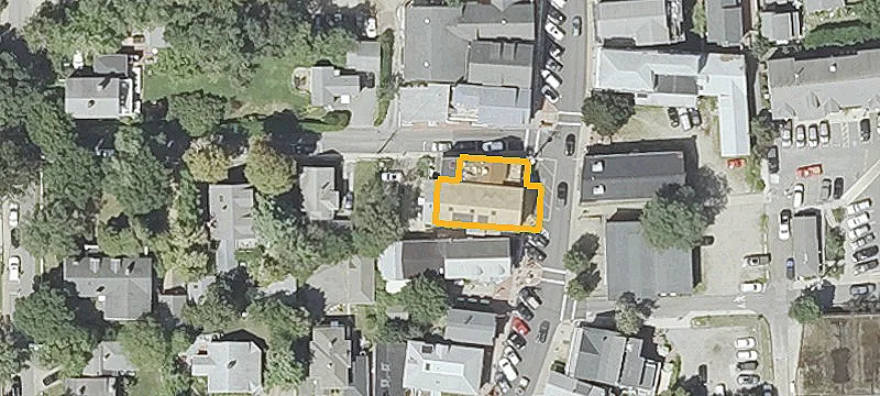 44 Main St