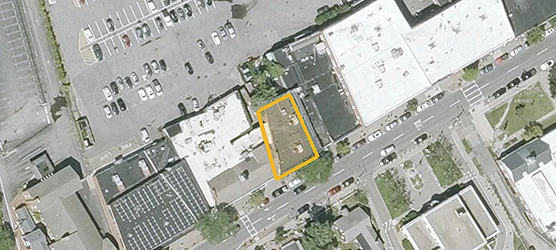 412 Main St