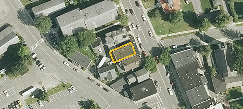 73 Main St