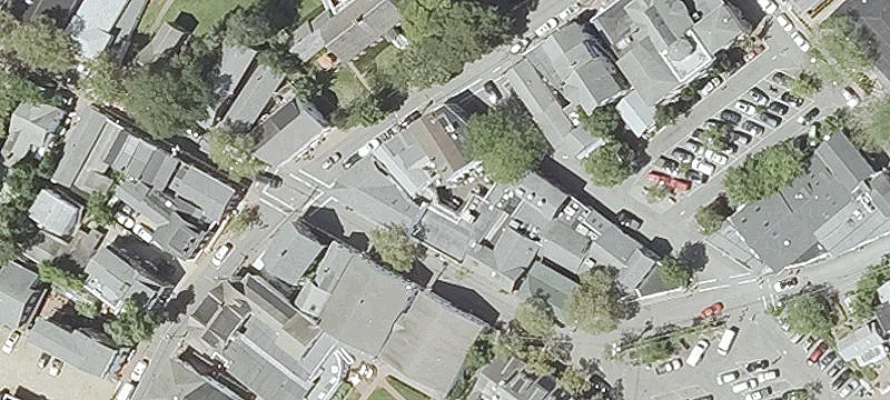 19 Main St
