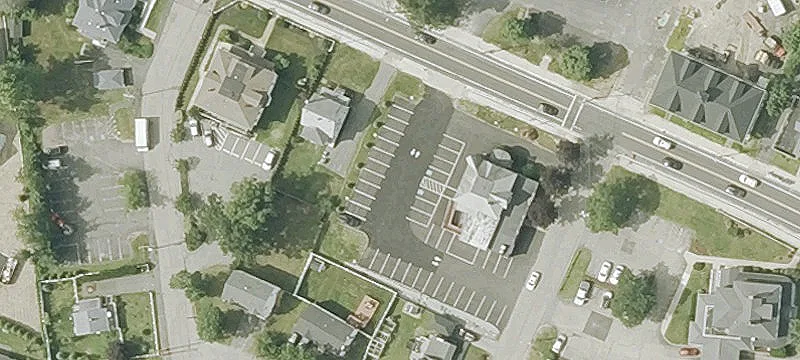 967 Main St
