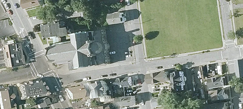 Wing St