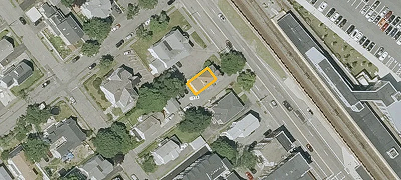277-279 Newport Ave