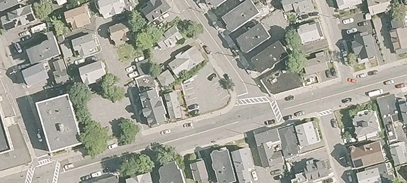 95 Lewis St