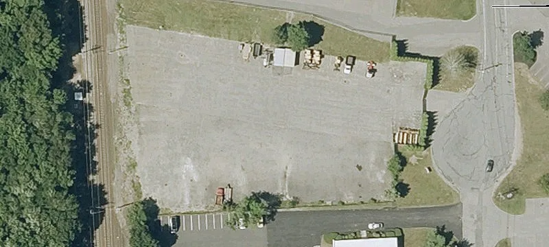 121 Shawmut Rd