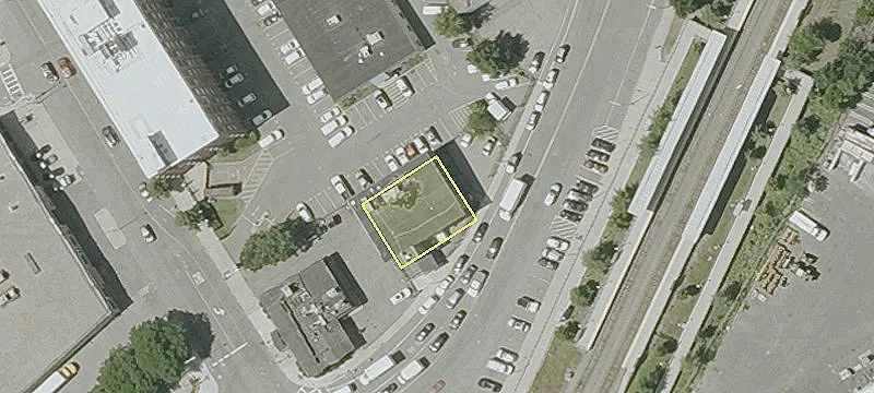 60 Newmarket Sq