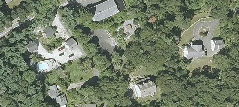 1989 Main St