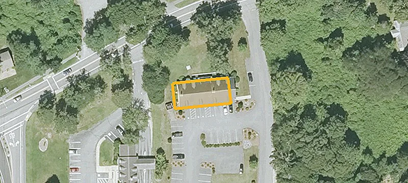 2452 Main St